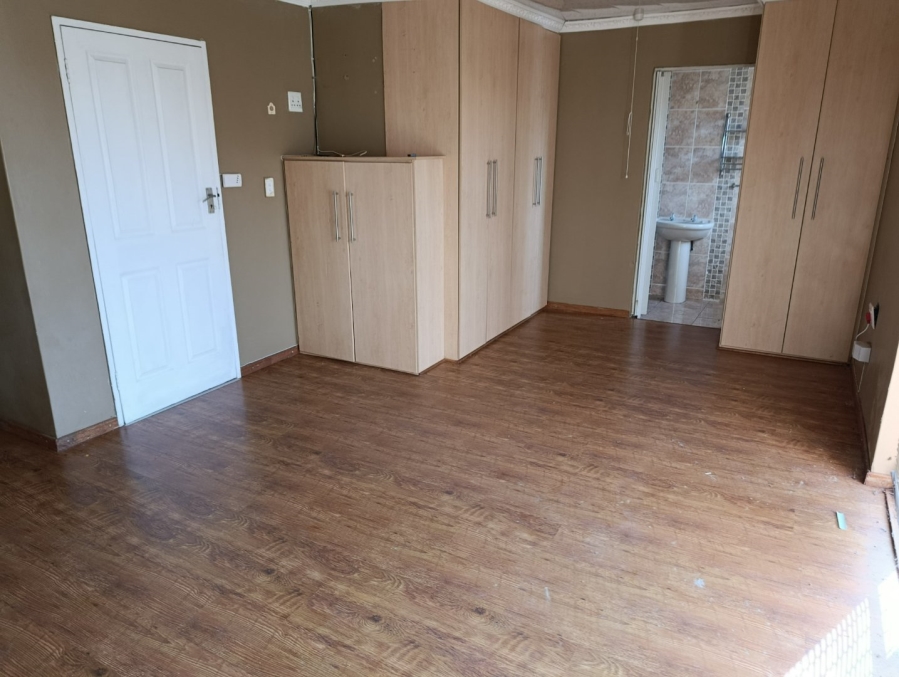 4 Bedroom Property for Sale in Mandela View Free State